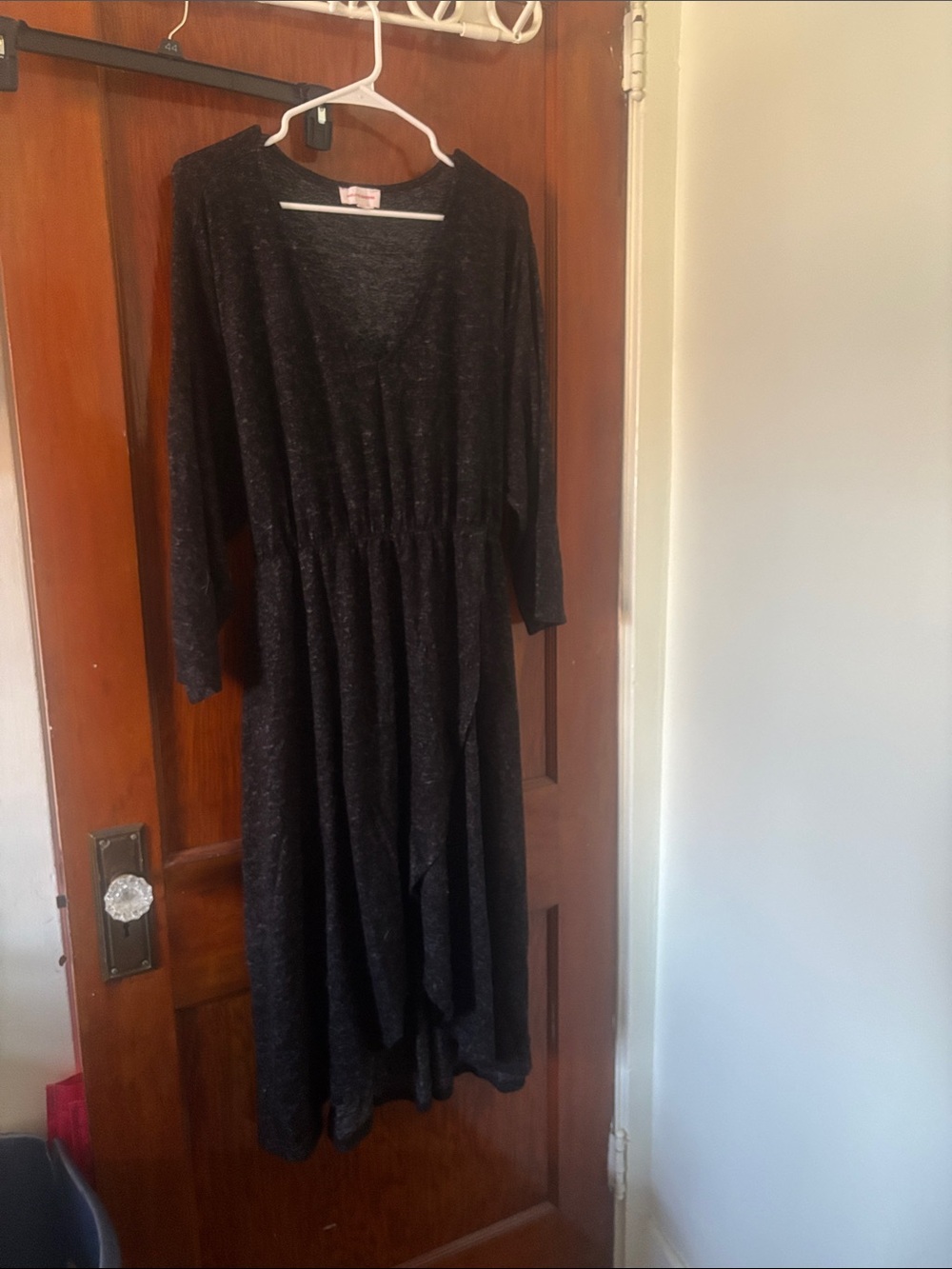 Women's Black Long Sleeve V-Neck Midi Dress with Elastic Waist